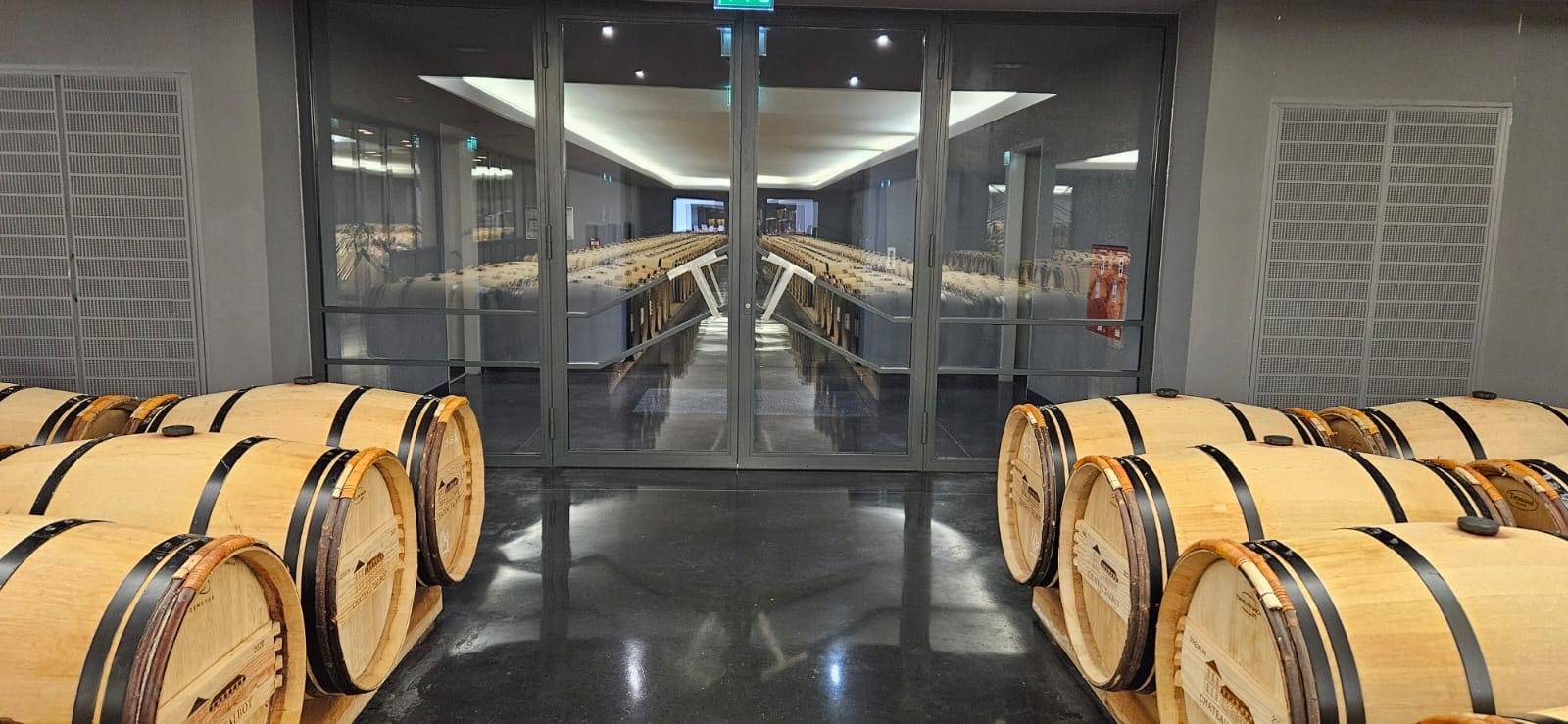 Nettoyage de vitres et surfaces vitrées pour particuliers et professionnels à Bordeaux et en Gironde