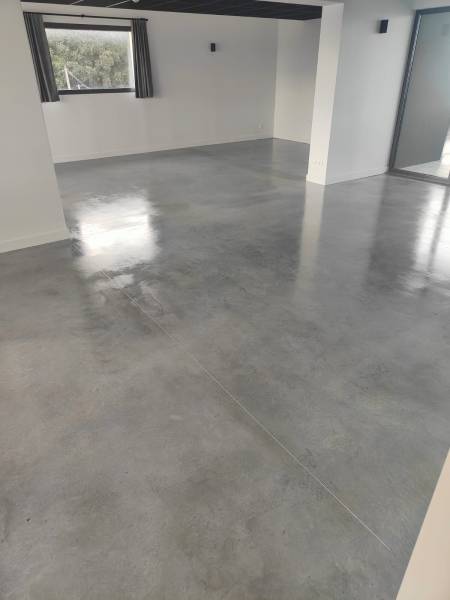 Spécialiste du nettoyage de sols en béton ciré à Bordeaux